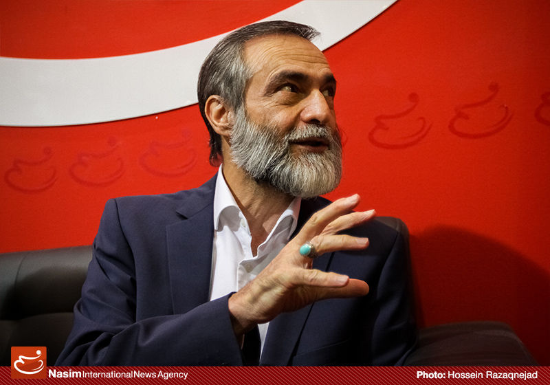 برخوردار: صنایع ایران دچار یخزدگی است