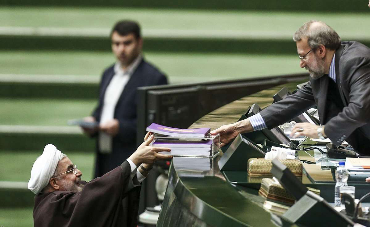 روحانی فردا بودجه 94 را با چه ویژگی‌هایی به مجلس می‌برد + جدول