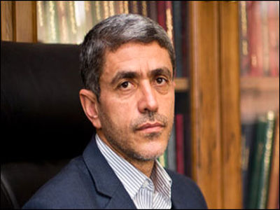 وزیر اقتصاد در رأس یک هیأت عالی رتبه صبح دوشنبه وارد اسلام آباد شد
