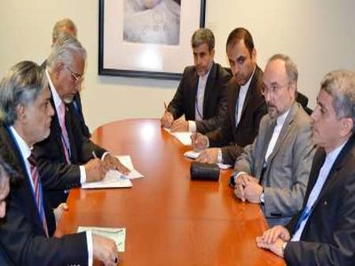 ایران و پاکستان پنج یادداشت تفاهم همکاری امضا کردند
