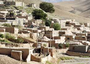 معاون امور بازسازی بنیاد مسکن: بانک صادرات پرداخت وام مسکن روستایی را کلید زد