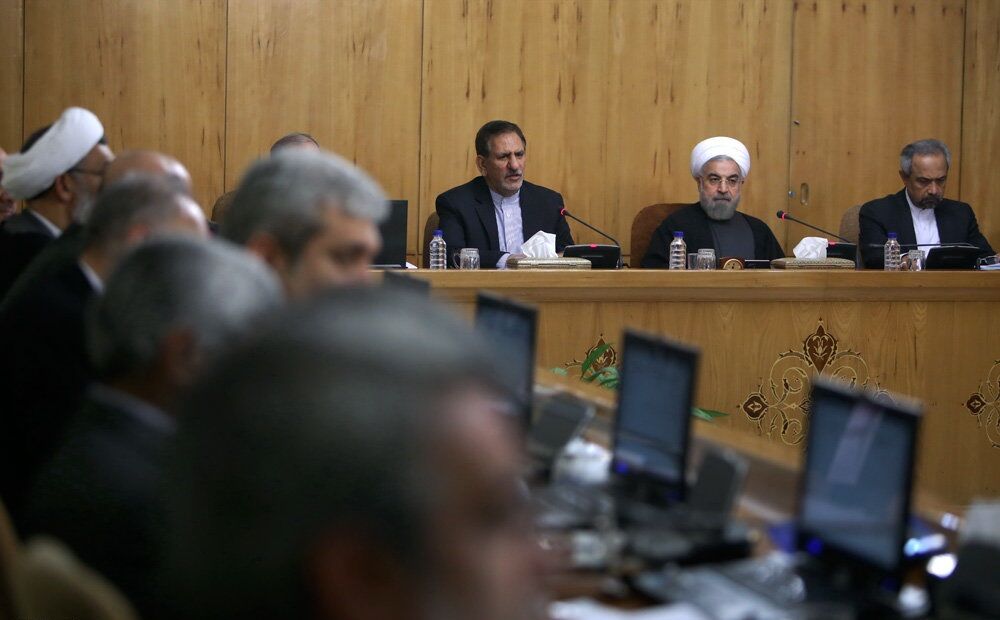 عضو هیأت علمی دانشگاه علامه:  دولت یازدهم در تحلیل شرایط اقتصادی کشور دچار خطا شده