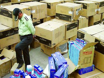 طاهری: قاچاق کالا‌ها از مهم‌ترین چالش‌های تولیدکنندگان است