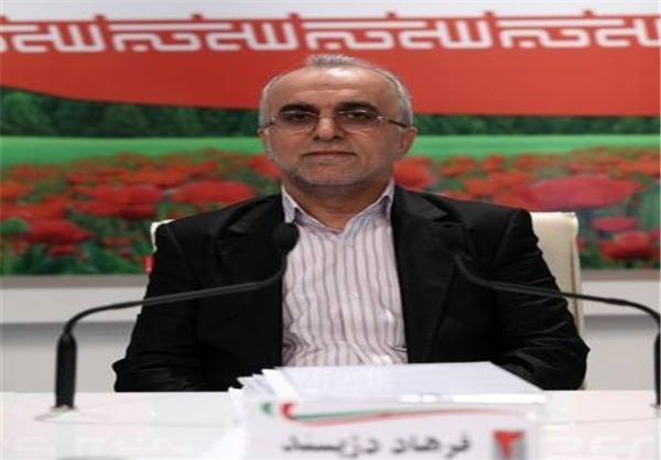 دژپسند: هزینه شرکتهای دولتی در بودجه 94 کاهش 4 درصدی دارد