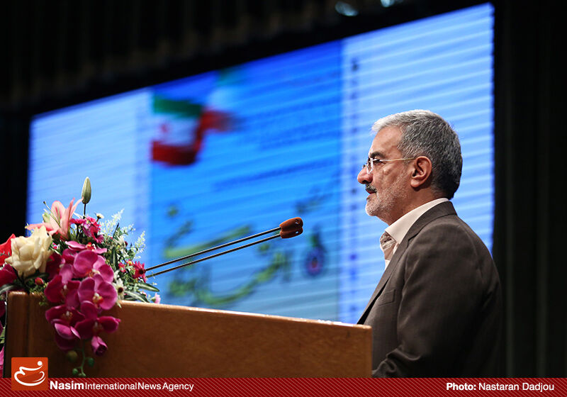 رئیس دانشگاه عالی دفاع ملی: مردمی کردن اقتصاد یکی از راهبردهای ساخت قدرت اقتصادی است