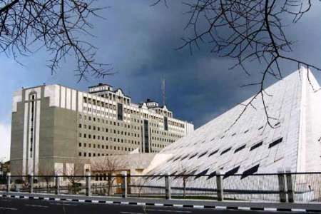 جمعی از صاحبان مسکن مهر پرند مقابل مجلس تجمع کردند