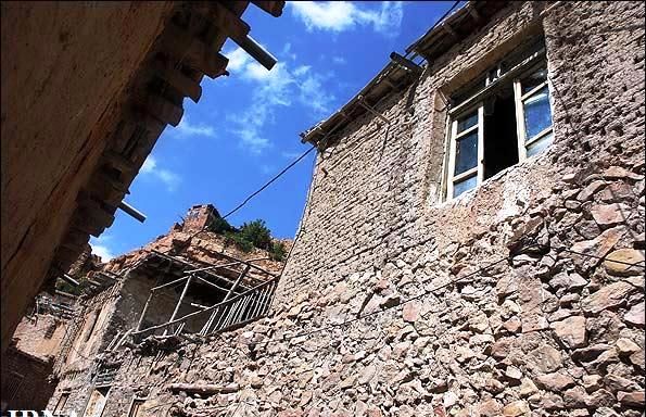 معاون بنیاد مسکن: روستائیان به راحتی وام مسکن روستایی را دریافت نمیکنند