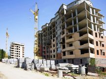 چرا بانک مسکن هزار میلیارد تومان زمین می‌خرد؟