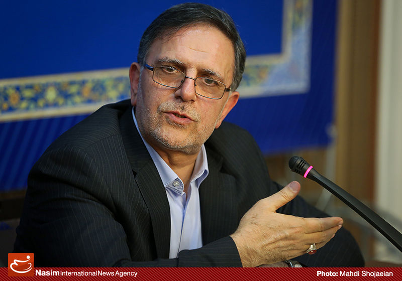 سیف: بانک مرکزی برای مقابله با  مؤسسات مالی غیرمجاز عزم خود را جزم کرد