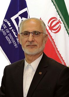 مدیرعامل بانک صنعت و معدن: امسال قرار است 10 هزار میلیارد تومان به بنگاه‌های تولیدی وام بدهیم