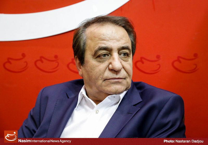 رئیس اتحادیه طلا و جواهر: قیمت سکه و طلا کاهش یافت