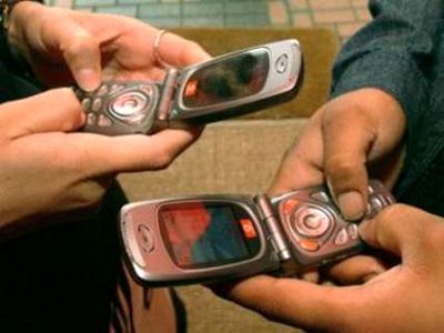 همراه اول تماس با افغانستان را ۱۴ درصد ارزان کرد