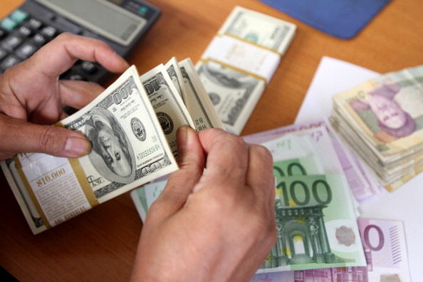 دلار امریکا در بازار 10 تومان افزایش یافت