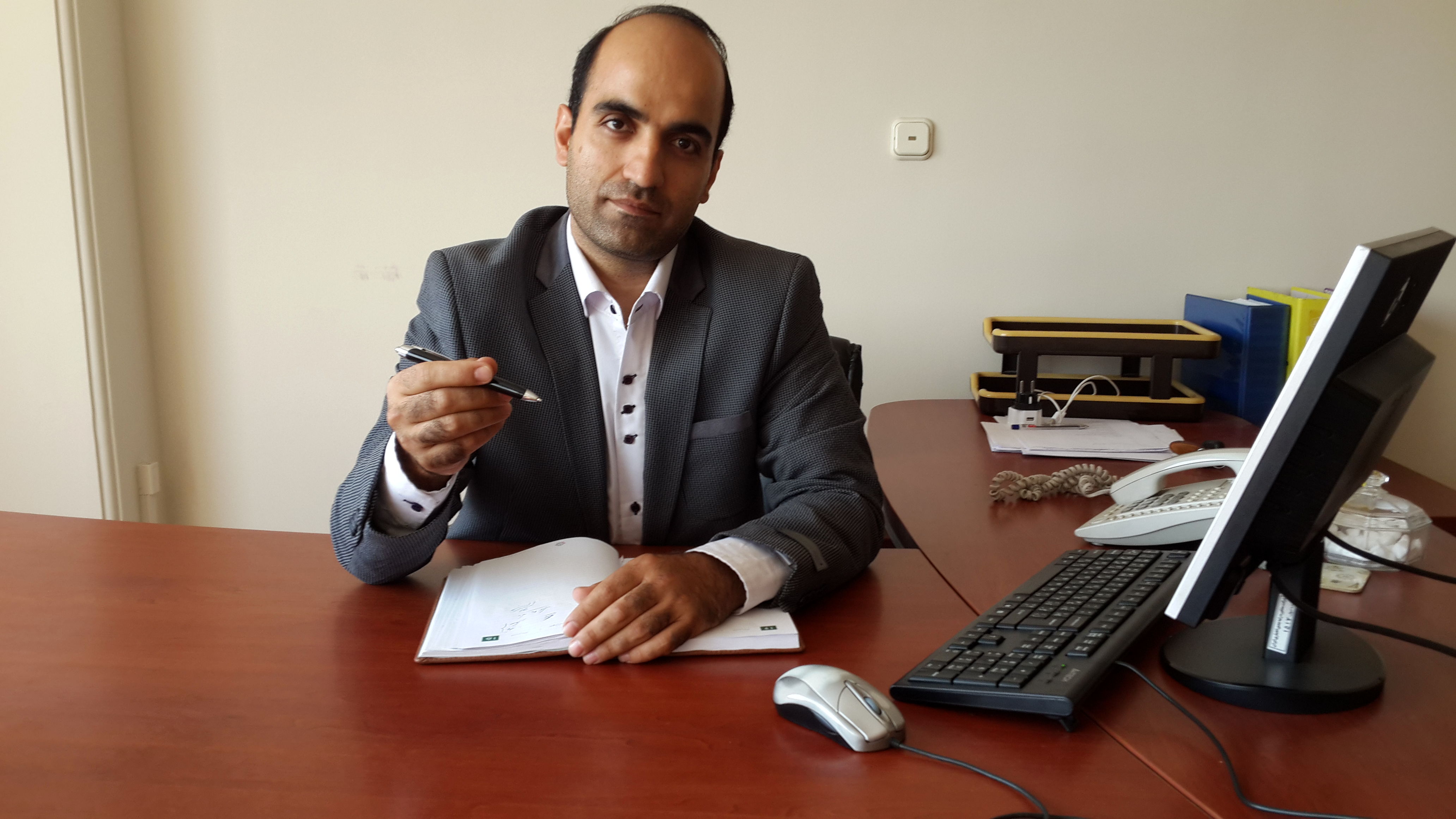 راهکارهای یک اقتصاددان برای تامین مالی پروژه های داخلی در صورت تداوم تحریمها