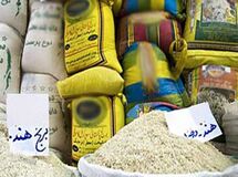 عضو اتحادیه بنکداران: وزارت صنعت  از اصناف خواست تا برنج و شکر خارجی بفروشند