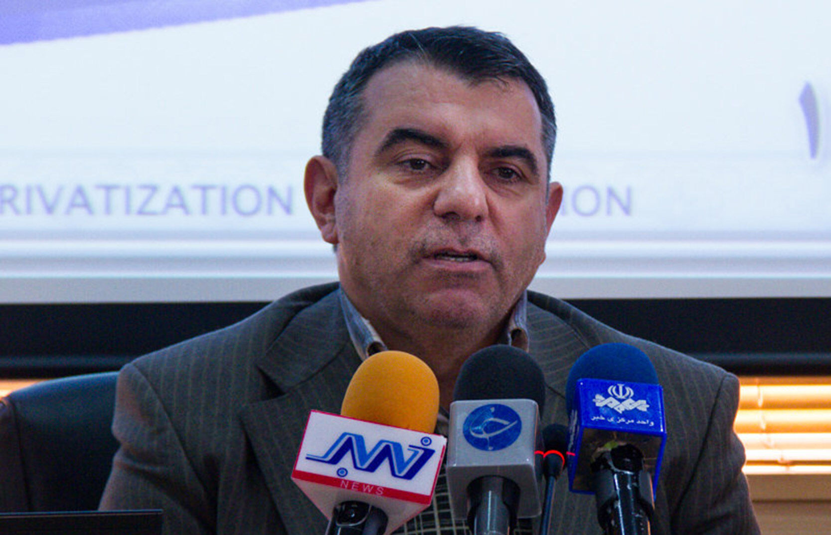 رئیس سازمان خصوصی‌سازی: آزادسازی سهام عدالت به سال ۹۶ موکول شد