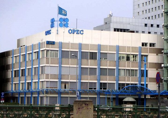 قیمت نفت اوپک به 59.69 دلار در هر بشکه کاهش یافت