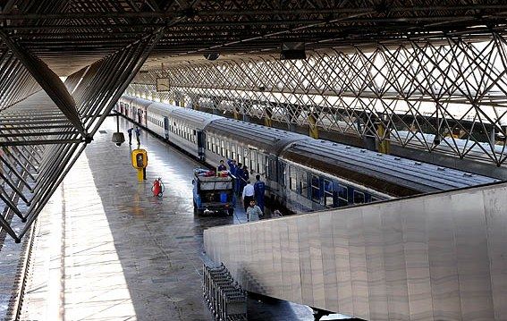 انعقاد قرار‌داد طراحی ایستگاه‌های راه‌آهن با فرانسه