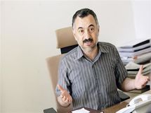 لیلاز:  حداقل رشد اقتصاد ایران در سال 94 حدود 2 تا 3 درصد است