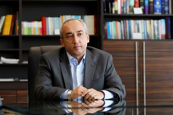 "ارزآوری 700 میلیاردی دولت قبل صرف اشتغال چشم بادامی‌ها شد"