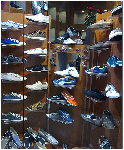 دبیر انجمن صنعت کفش: ورود کفشهای طرح ایتالیا از ویتنام و چین به ایران