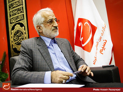 یک اقتصاددان: نامه 4 وزیر به روحانی در جهت فشار  به مجلس برای تصویب برجام است