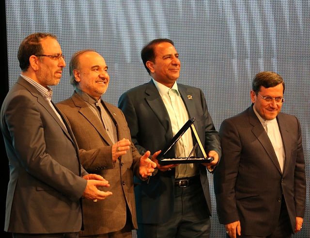 گروه مالی گردشگری لوح برترین هلدینگ گردشگری کشور را به خود اختصاص داد