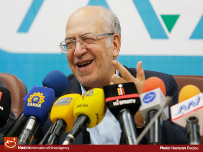 نعمت‌‌زاده: با کاهش سپرده قانونی بانک‌ها نزد بانک مرکزی 30 هزار میلیارد تومان آزاد می‌شود