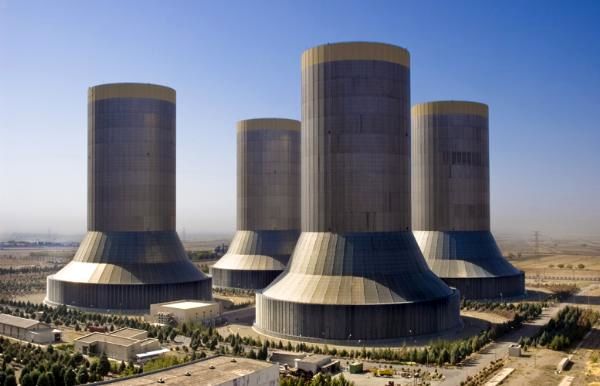 معاون وزیر نیرو: نیروگاه‌های قدیمی بازنشسته می‌شوند