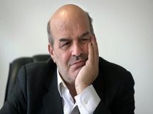 "کلانتری راه حل نجات مملکت را در پیروی از الگوهای زمان شاه می‌دانست"