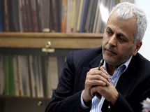 دانش جعفری: خالی شدن انبارها با افزایش تورم راه‌حل نیست