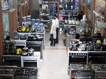یک اقتصاددان: ابهام در اقساط تسهیلات ۱۰ میلیونی خرید کالای ایرانی