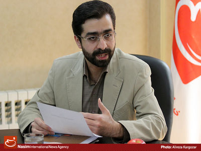 معاون وزیر سابق صنعت: وقتی چشم به کمک بیگانگان  داریم، انتظار بهبود  اقتصاد بیهوده است!
