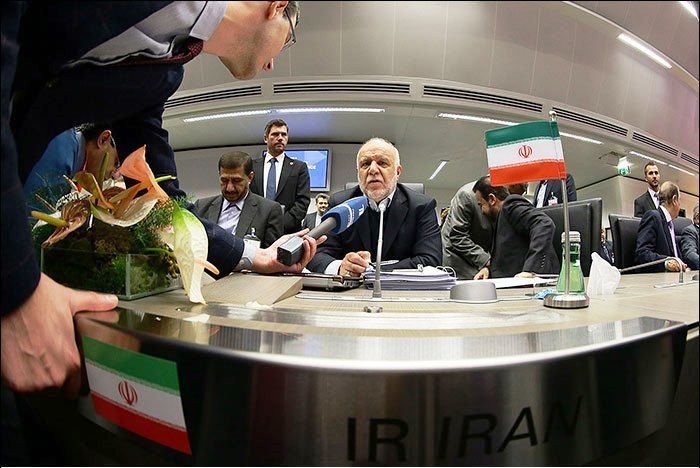 پشتپرده اظهارات نسنجیده زنگنه و معاونش برای کاهش قیمت نفت چیست؟