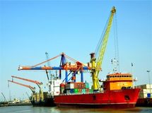 بازگشت صادرات به مسیر صعودی پس از افت در ماه های ابتدایی سال
