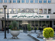 دریافت مالیات ارزش افزوده با نرخ 8 درصد از رستوران های زنجیره ای
