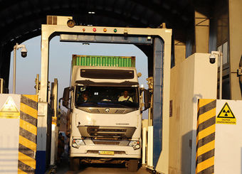 تولید ایکس‌ری داخلی برای مقابله با قاچاق کالا در مبادی مرزها ضروری است