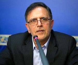 اولویت اول بانک مرکزی باید کاهش تورم باشد