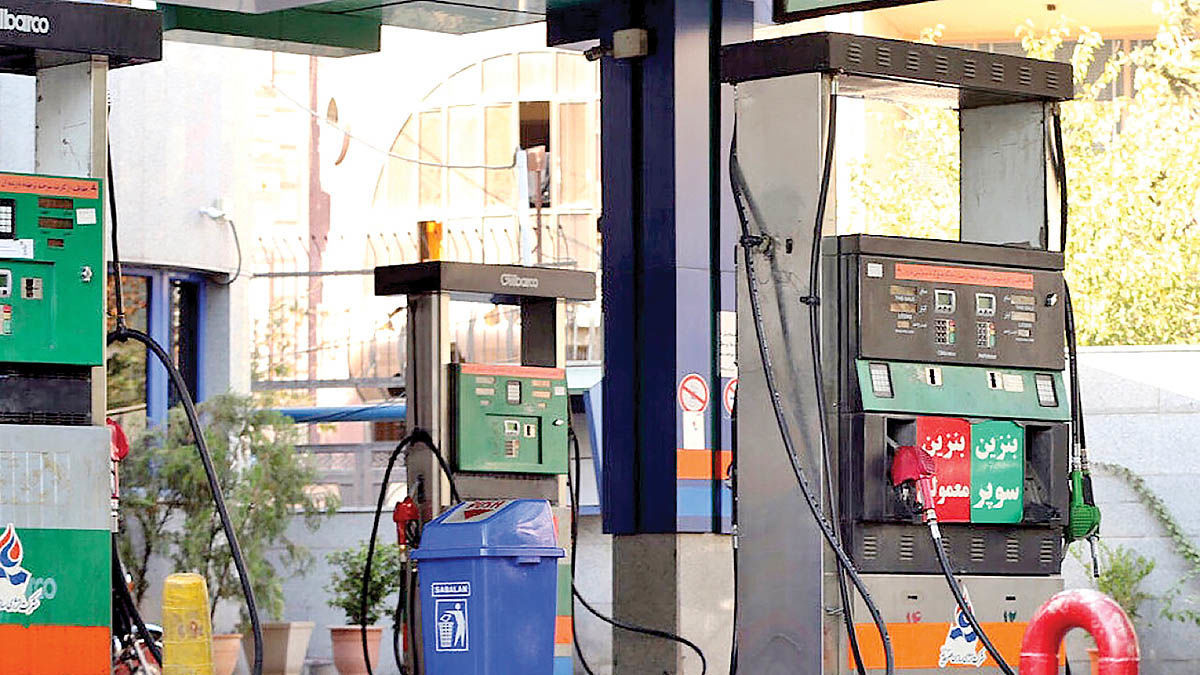 دفاع عجیب از افزایش قیمت بنزین / سفر شمال تا جنوب به قیمت یک بسته چیپس است!
