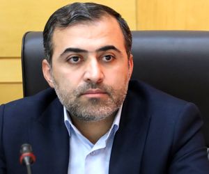 انحلال بانک آینده باید آغاز برخورد با بانک‌های متخلف خصوصی باشد
