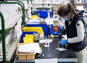 افت اشتغال در بزرگ‌ترین اقتصاد جهان؛ ضربه تازه به کارنامه بایدن
