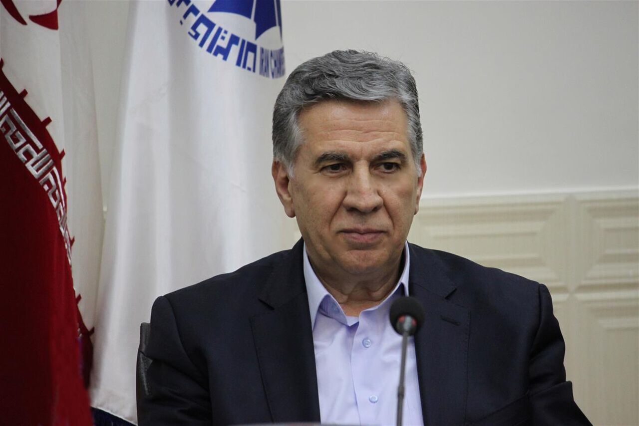 ناپایداری سیاست‌های ارزی، مهم‌ترین چالش صادرکنندگان ایرانی‌ است
