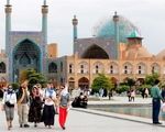 رشد ۱۰ درصدی ورود گردشگران خارجی به ایران در نیمه نخست ۲۰۲۵
