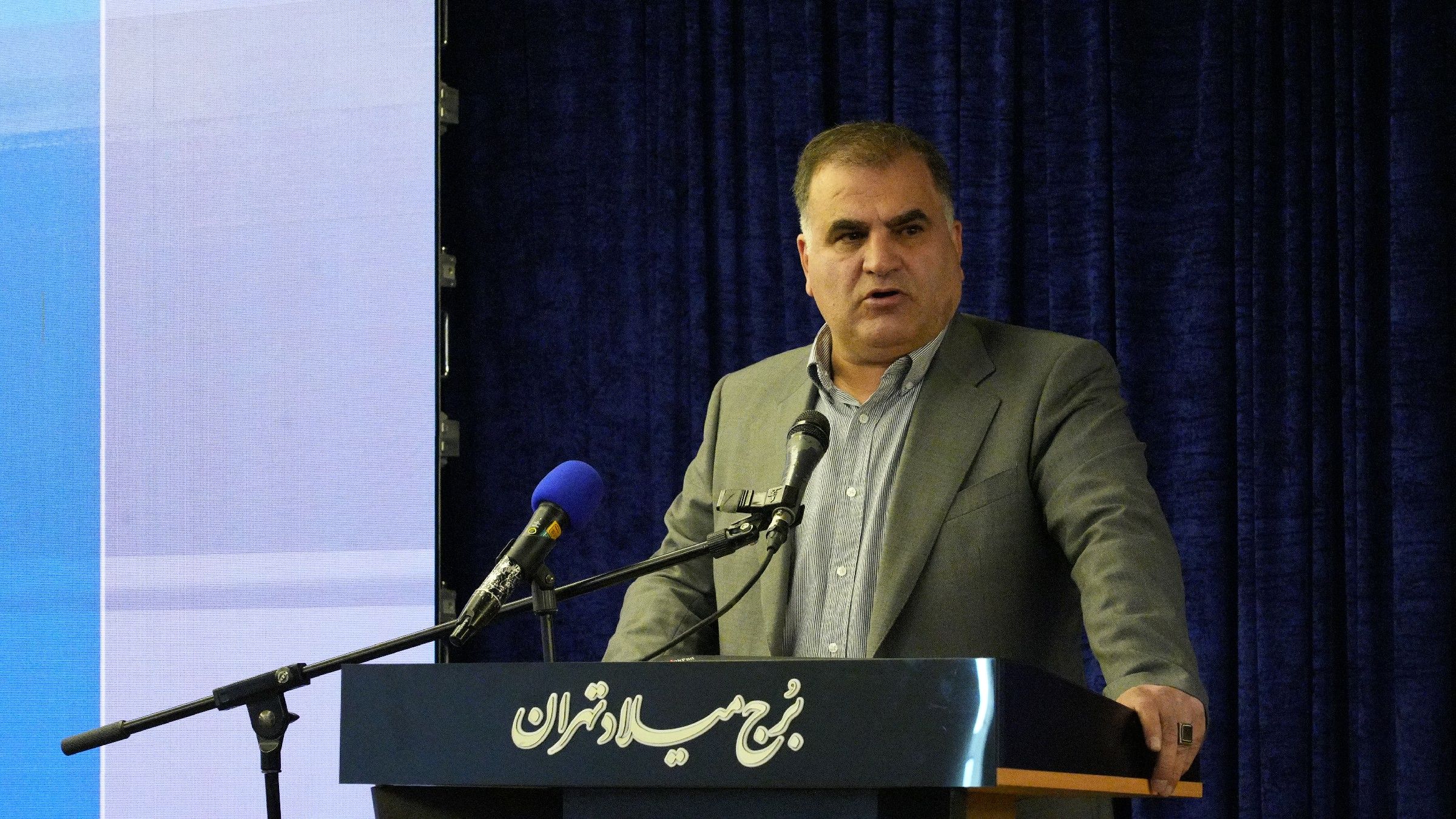 سهم بنزین در ظهور هوای خاکستری

