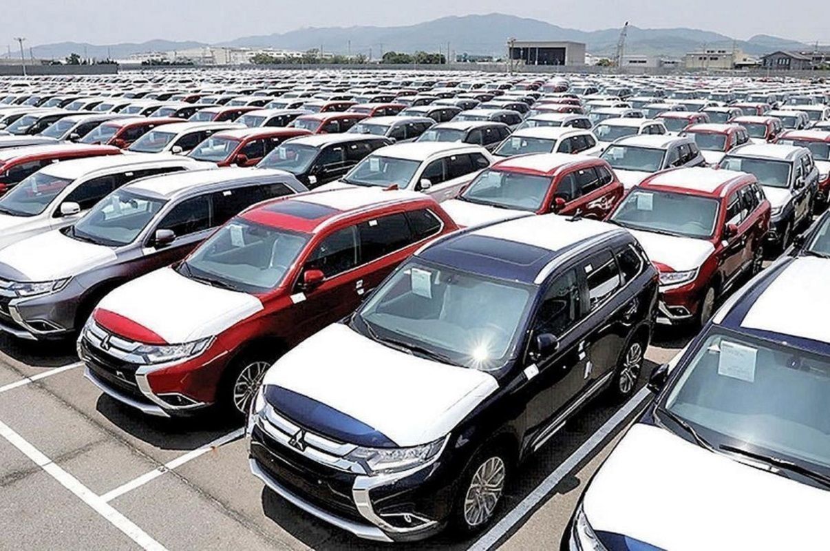 شش ماه از ۱۴۰۴ گذشت؛ تعرفه واردات خودرو همچنان بلاتکلیف
