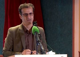 مرغ‌داران نهاده‌های دامی را با دوبرابر قیمت از بازار آزاد دریافت می‌کند 
