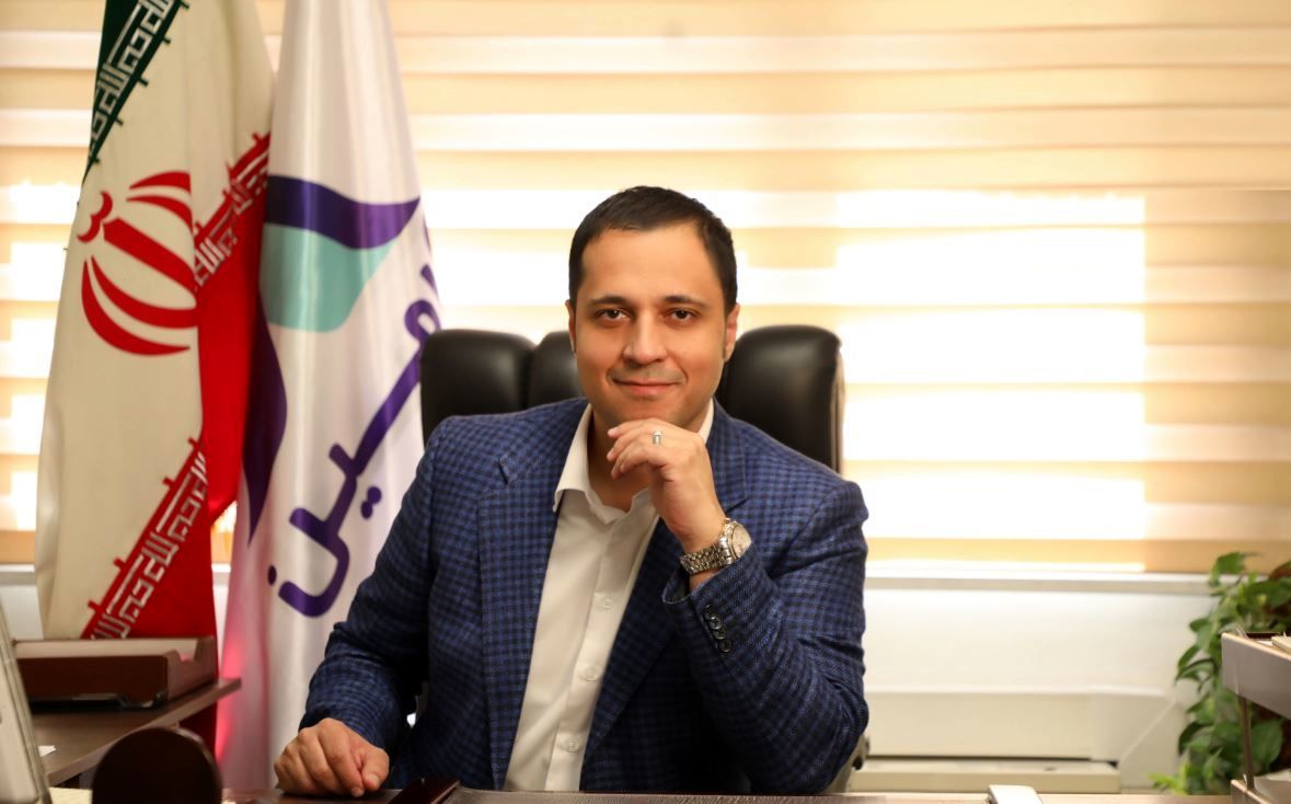 هدایت نقدینگی از طلا و دلار به بیمه عمر، راه ثبات بازار
