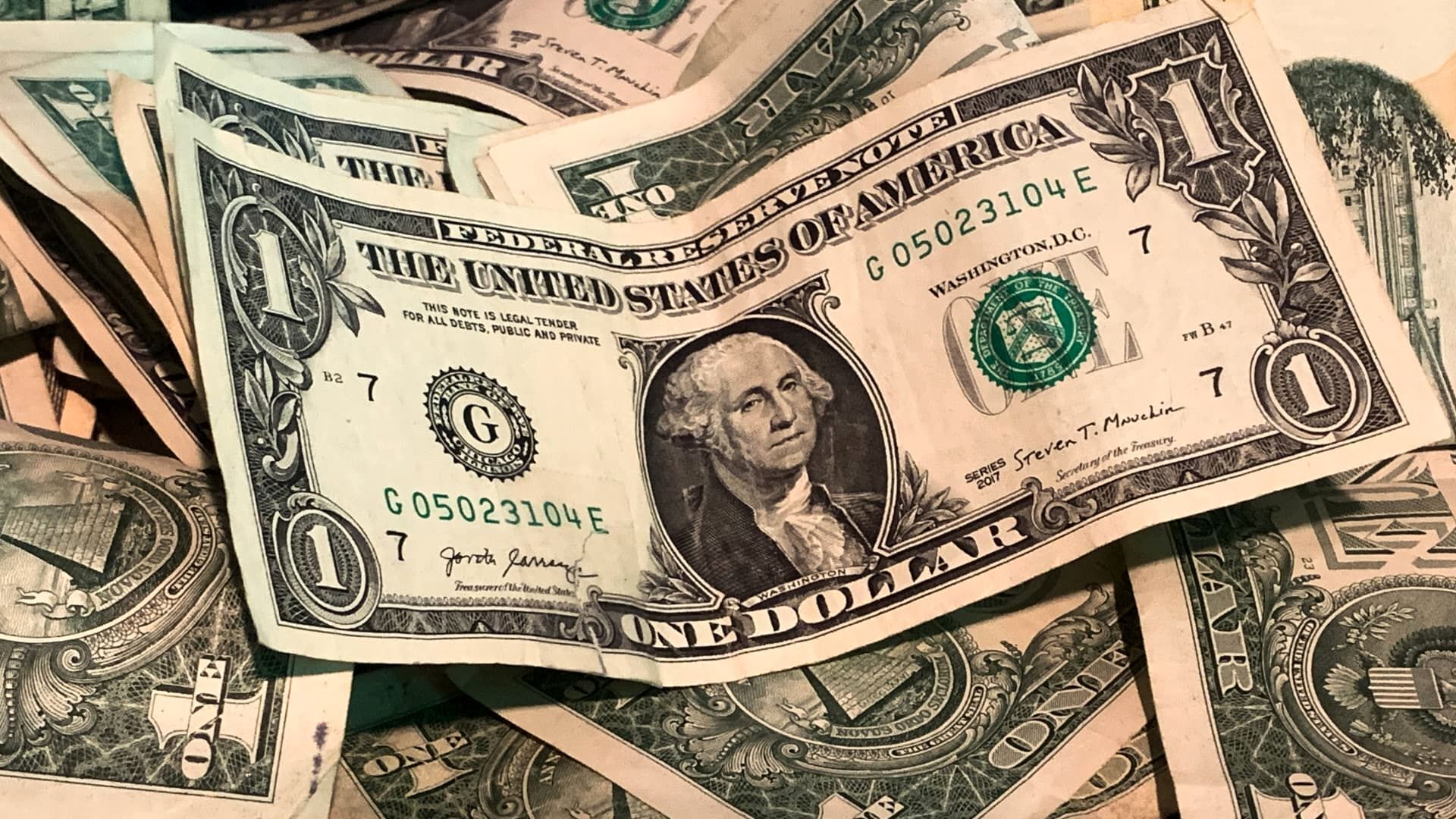 قیمت دلار،یورو و سایر ارزها ۲۶ مهر ۱۴۰۴۰/ دلار بیش از ۳ هزار تومان ریخت
