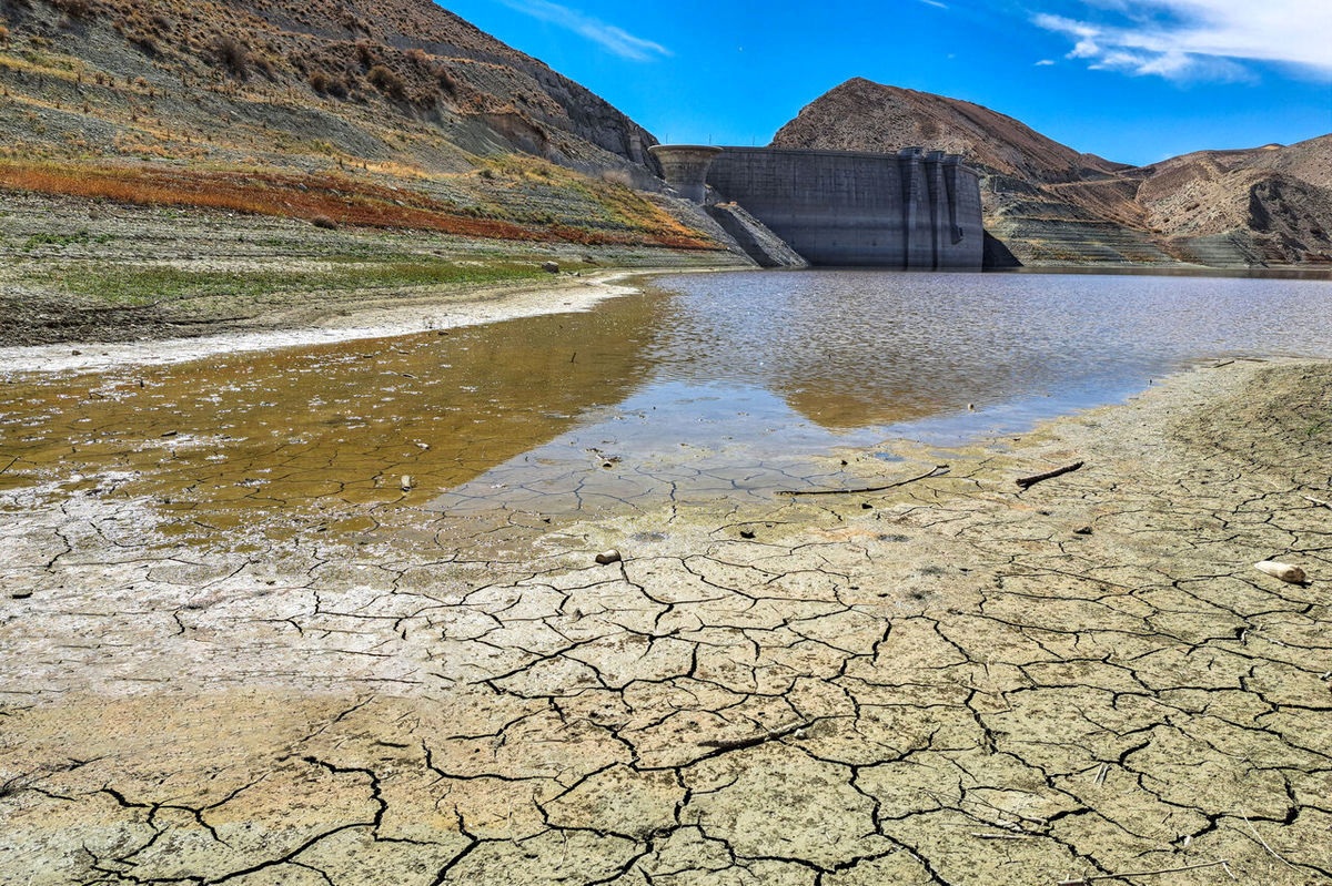 ورودی سدهای کشور ۴۱ درصد کاهش یافت؛ ۶۶ درصد مخازن خالی است
