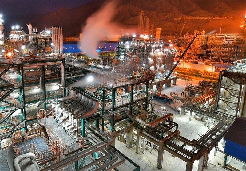 هشدار درباره کسری منابع هدفمندی؛ پتروشیمی‌ها 200 همت بدهی خود را ندادند
